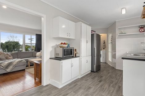 Photo of property in 176 Otumoetai Road, Brookfield, Tauranga, 3110