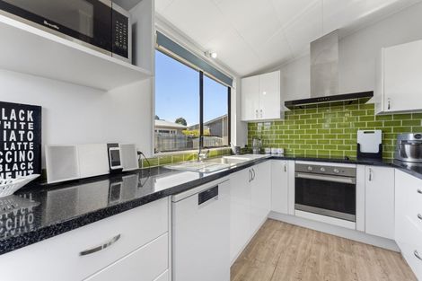 Photo of property in 46 Seaforth Avenue, Milson, Palmerston North, 4414