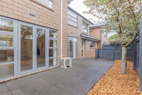 Photo of property in 2/31 Lyndon Street, Riccarton, Christchurch, 8041