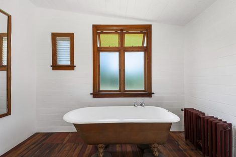 Photo of property in 36 Atutahi Street, Tokaanu, Turangi, 3381