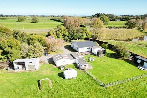Photo of property in 711 No 2 Line, Fordell, Whanganui, 4572