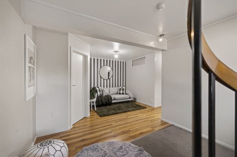 Photo of property in 16 Williams Street, Sunshine Bay, Queenstown, 9300