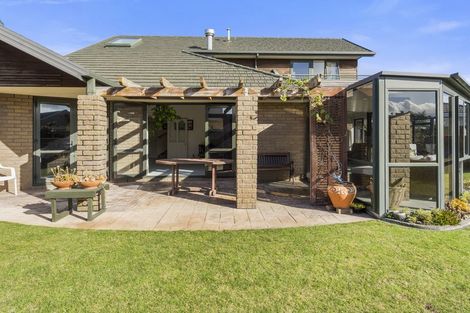 Photo of property in 28 Seychelles Drive, Papamoa Beach, Papamoa, 3118