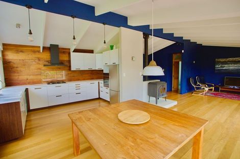 Photo of property in 14 Tinopai Road, Titirangi, Auckland, 0604