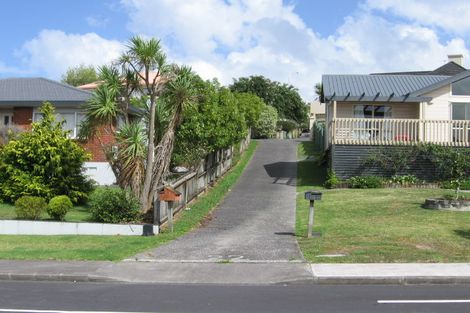 Photo of property in 1/22 Sailfish Drive, West Harbour, Auckland, 0618