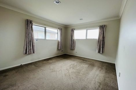 Photo of property in 16 Kira Road, Flat Bush, Auckland, 2016