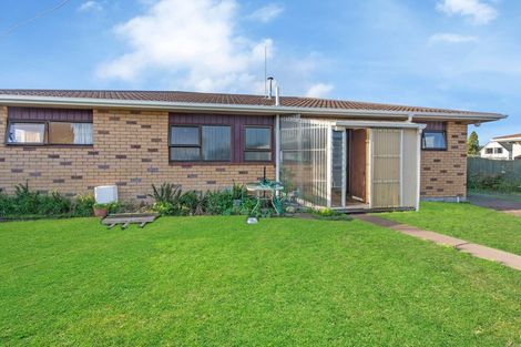 Photo of property in 12 Warwick Place, Springvale, Whanganui, 4501