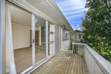 Photo of property in 7 Tahu Crescent, Sunnynook, Auckland, 0620