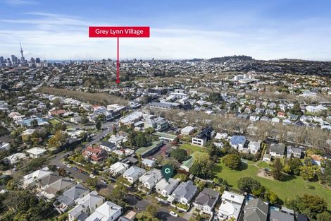 Photo of property in 8 Wellpark Avenue, Grey Lynn, Auckland, 1021