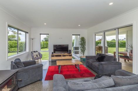 Photo of property in 33 Wakefield Road, Levin, 5571