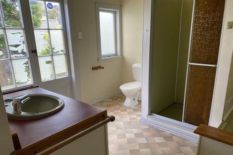 Photo of property in 87 Konini Road, Titirangi, Auckland, 0604