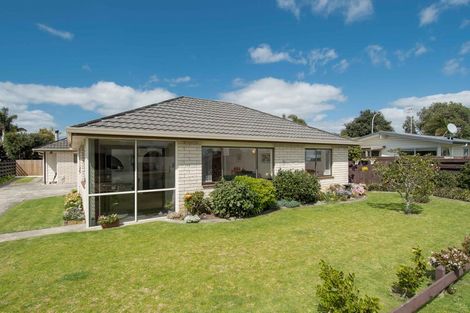 Photo of property in 1/4 Solway Place, Mount Maunganui, 3116