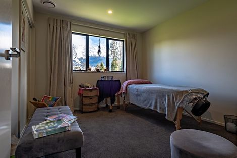 Photo of property in 106 Mull Street, Glenorchy, 9372