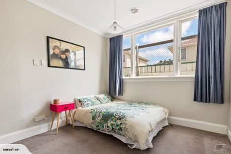 Photo of property in 119 Apu Crescent, Lyall Bay, Wellington, 6022