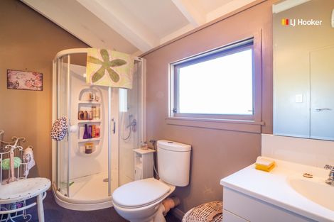 Photo of property in 27 Church Hill Road, Green Island, Dunedin, 9018