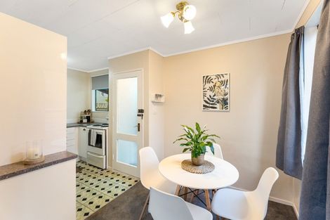 Photo of property in 14b Crystal Grove, Birchville, Upper Hutt, 5018