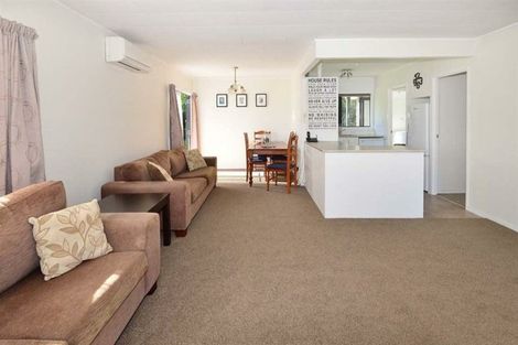 Photo of property in 81 Santiago Crescent, Unsworth Heights, Auckland, 0632