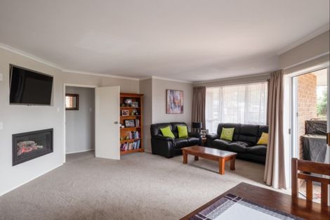 Photo of property in 13 Ruth Street, Riverdale, Gisborne, 4010