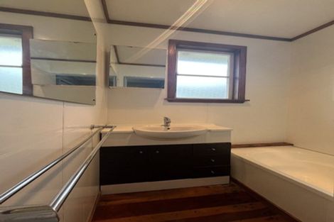 Photo of property in 33 Prouse Crescent, Naenae, Lower Hutt, 5011