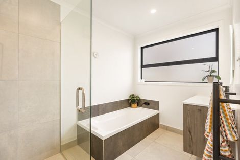 Photo of property in 12 Neason Place, Cromwell, 9310