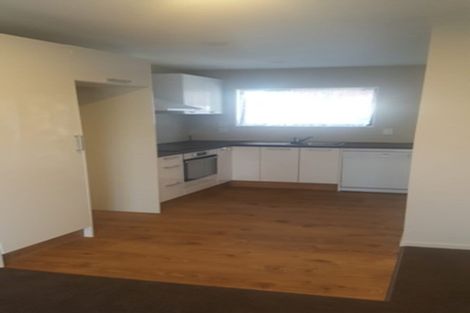 Photo of property in 9 Essex Street, Te Atatu South, Auckland, 0610