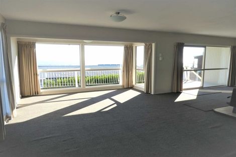 Photo of property in 1/98 Moncks Spur Road, Redcliffs, Christchurch, 8081