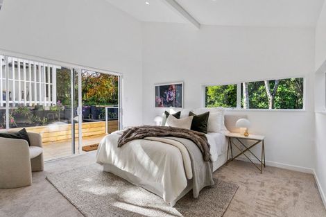 Photo of property in 34 Peach Road, Glenfield, Auckland, 0629