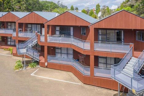 Photo of property in 22/3 The Avenue, Albany, Auckland, 0632