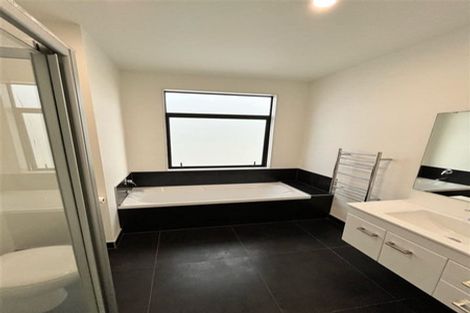 Photo of property in 51 Battalion Drive, Papakura, 2110