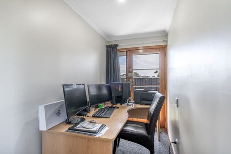 Photo of property in 31 Chesney Place, Heidelberg, Invercargill, 9812