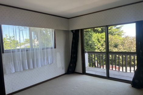 Photo of property in 96 Becroft Drive, Forrest Hill, Auckland, 0620