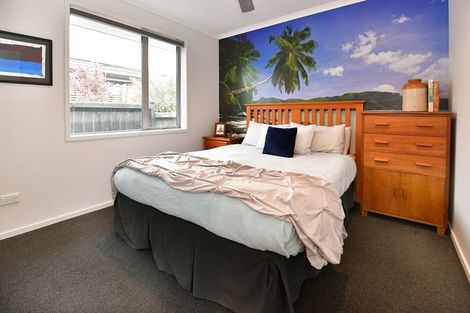 Photo of property in 6 Skipjack Pass, Silverdale, 0932