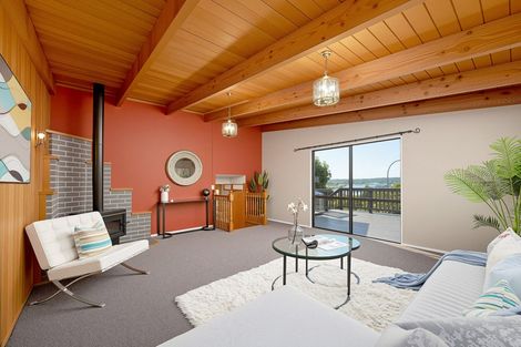 Photo of property in 26 Rhinevale Close, Henderson, Auckland, 0612