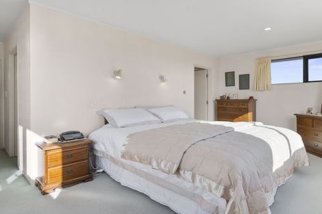 Photo of property in 28 Seychelles Drive, Papamoa Beach, Papamoa, 3118