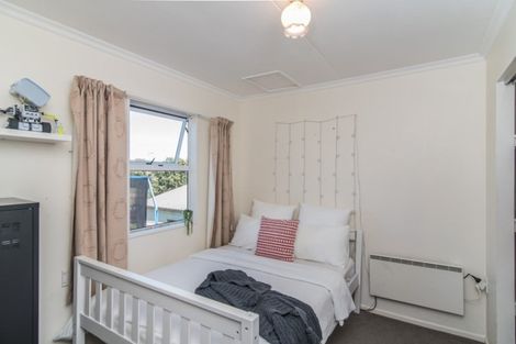 Photo of property in 3 Freyberg Crescent, Waikanae Beach, Waikanae, 5036