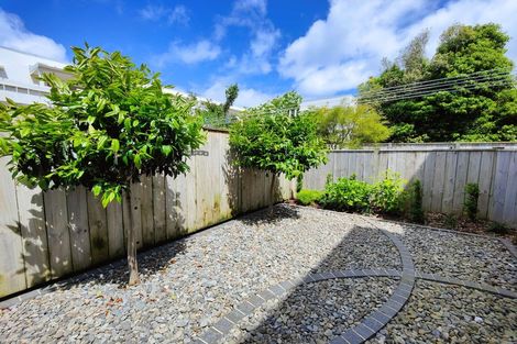Photo of property in 77b Herald Street, Berhampore, Wellington, 6023