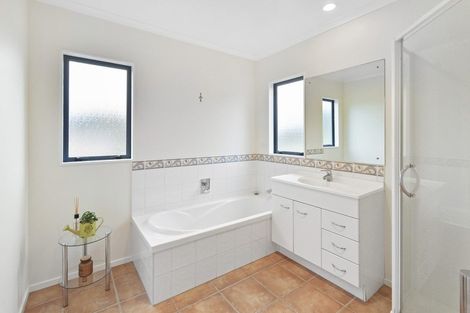 Photo of property in 9 Murrayfield Lane, Manurewa, Auckland, 2105