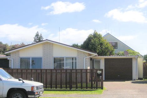 Photo of property in 1/27 Seaspray Drive, Mount Maunganui, 3116
