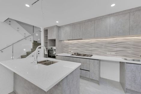 Photo of property in 186d Pakuranga Road, Pakuranga, Auckland, 2010