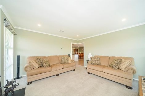 Photo of property in 19 George Street, Bulls, 4818