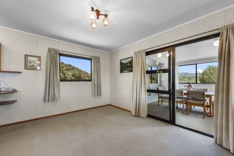 Photo of property in 6 Moana View Road, Waikawa, Picton, 7220