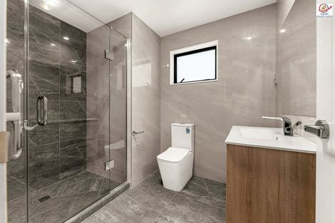 Photo of property in 11 Mcinnes Road, Weymouth, Auckland, 2103