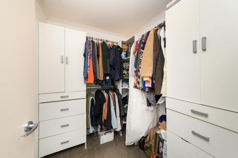 Photo of property in 23 Walnut Grove, Kelvin Grove, Palmerston North, 4414