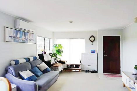 Photo of property in 1/94 Prince Regent Drive, Half Moon Bay, Auckland, 2012