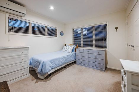 Photo of property in 3 Willowgrange Place, Pukekohe, 2120