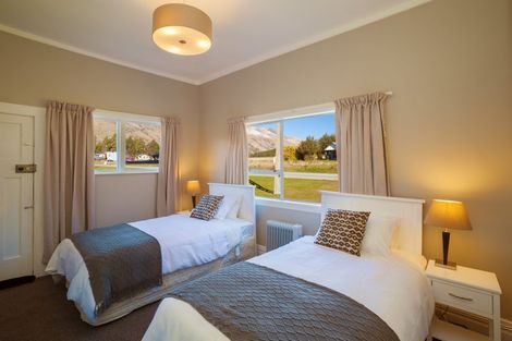 Photo of property in 151 Kent Street, Kingston, Athol, 9793