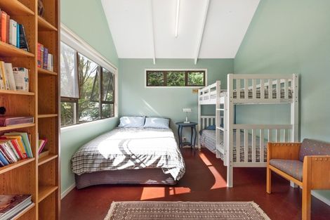 Photo of property in 39 Opahi Bay Road, Mahurangi West, Warkworth, 0983