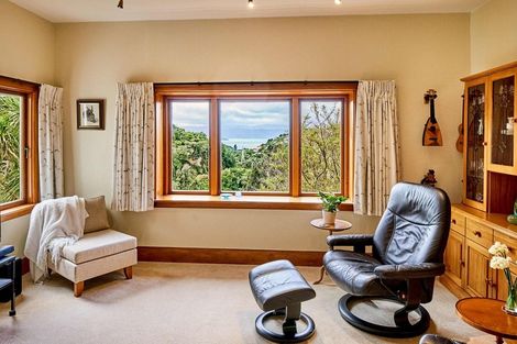 Photo of property in 118 Trelissick Crescent, Ngaio, Wellington, 6035