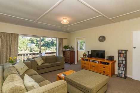 Photo of property in 2 Curtis Street, Northland, Wellington, 6012