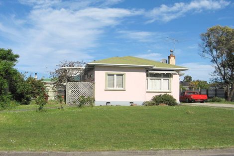 Photo of property in 1 Lewis Street, Kaiti, Gisborne, 4010